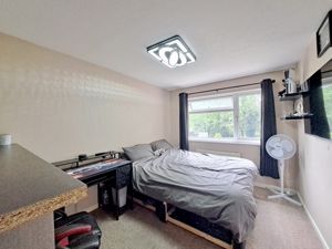 Bedroom- click for photo gallery